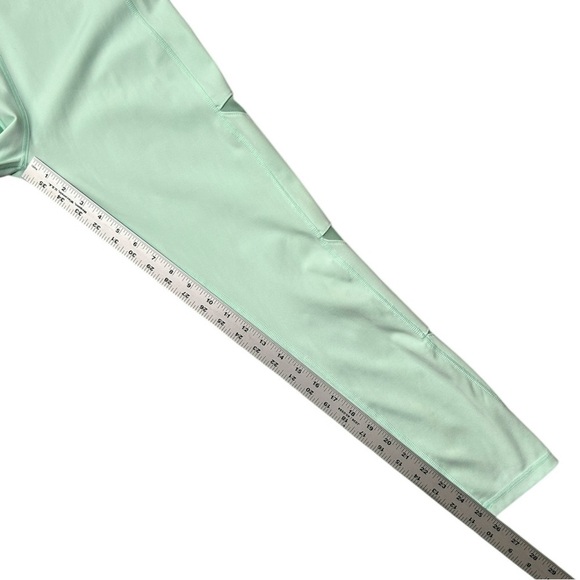 HUK Reel On Leggings Beach Glass Green sz M Pockets Mesh Inserts Yoga Fishing - Picture 5 of 9